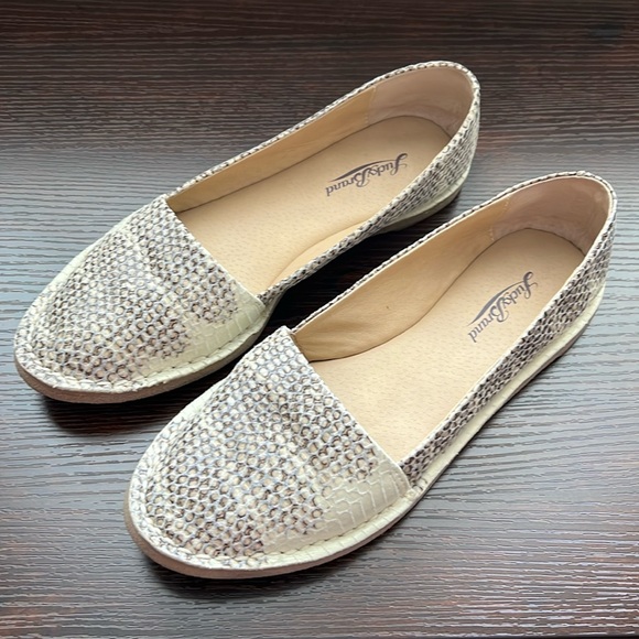 Lucky Brand Bernice Flats - Picture 2 of 11